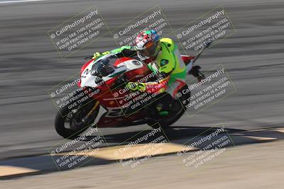 media/Oct-13-2025-Moto Forza (Mon) [[a66d839500]]/3-B Group/Session 2 (Bowl)/